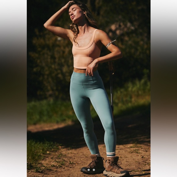 Free People X FP Movement Never Better 7/8 Length Leggings in Eucalyptus NWT - Picture 1 of 3